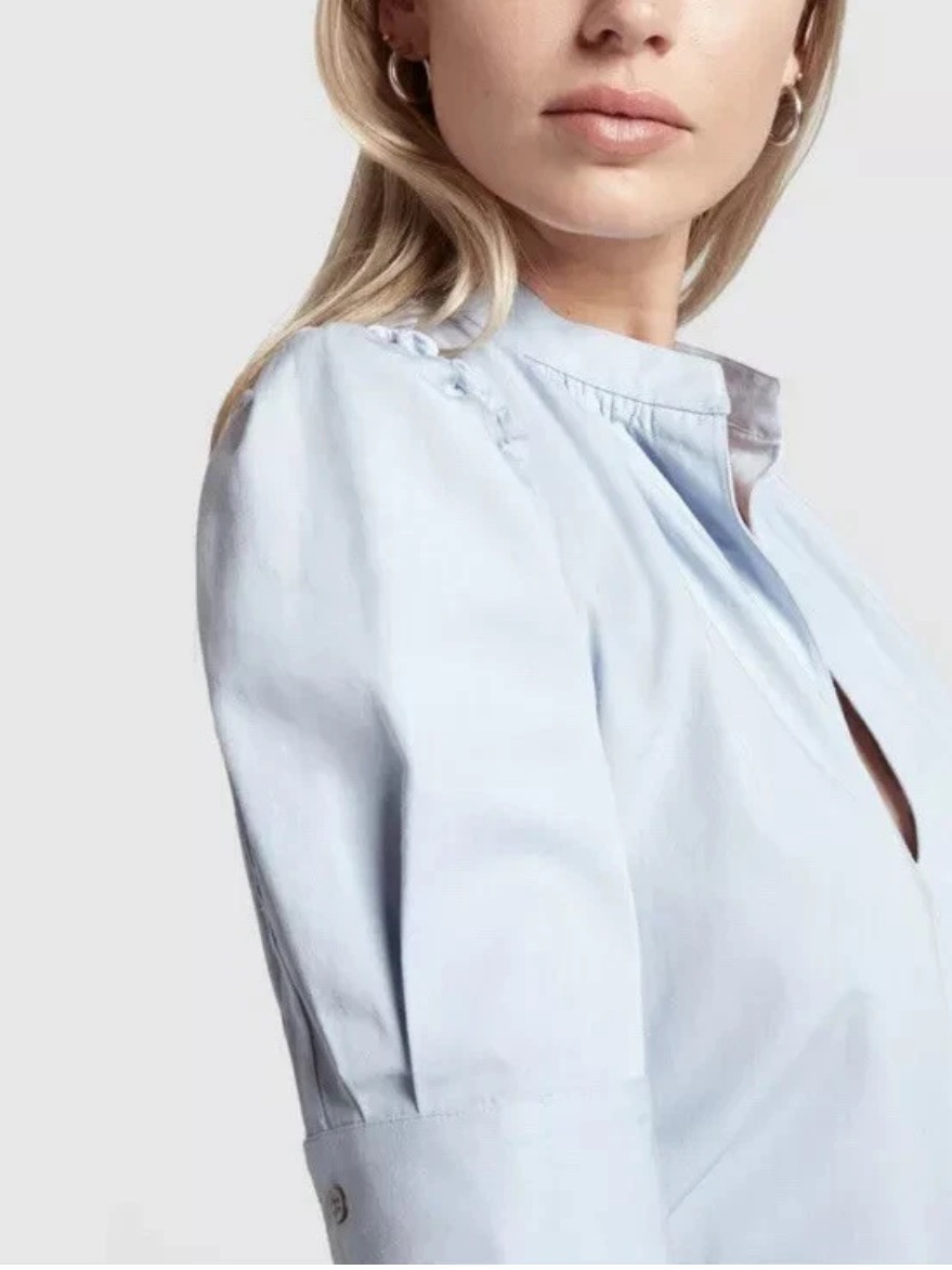 G. Label By Goop Kelsey V Neck Popover! Size 4 Nwot Baby Blue Amazing — image 5 of 6